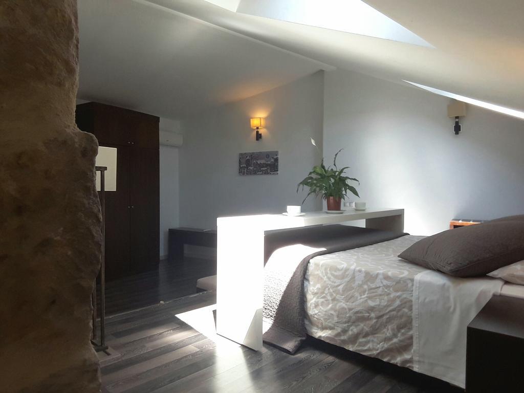 Apartamentos Sol De Mayo Úbeda Exterior foto