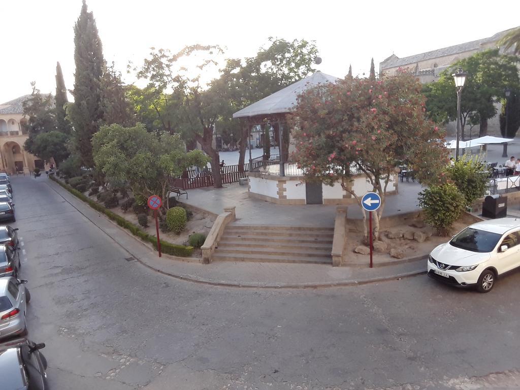 Apartamentos Sol De Mayo Úbeda Exterior foto